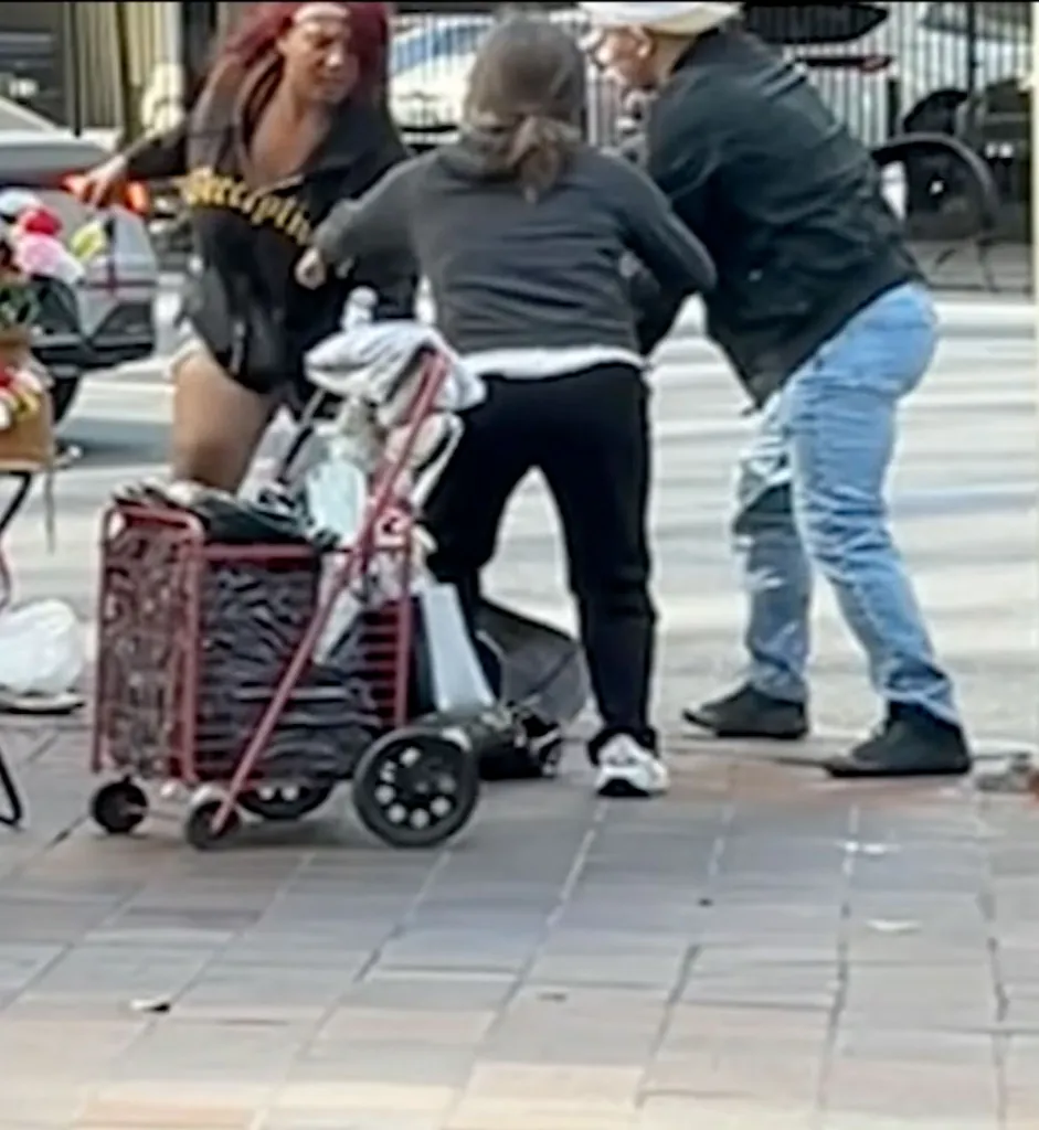 Street vendors involved in a physical altercation.