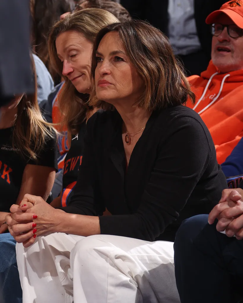Mariska Hargitay at the Cavaliers vs Knicks game.