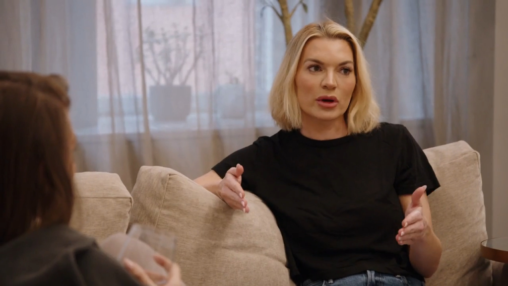 Lindsay Hubbard on the couch during the "Summer House" bonus episode "The Aftermath".