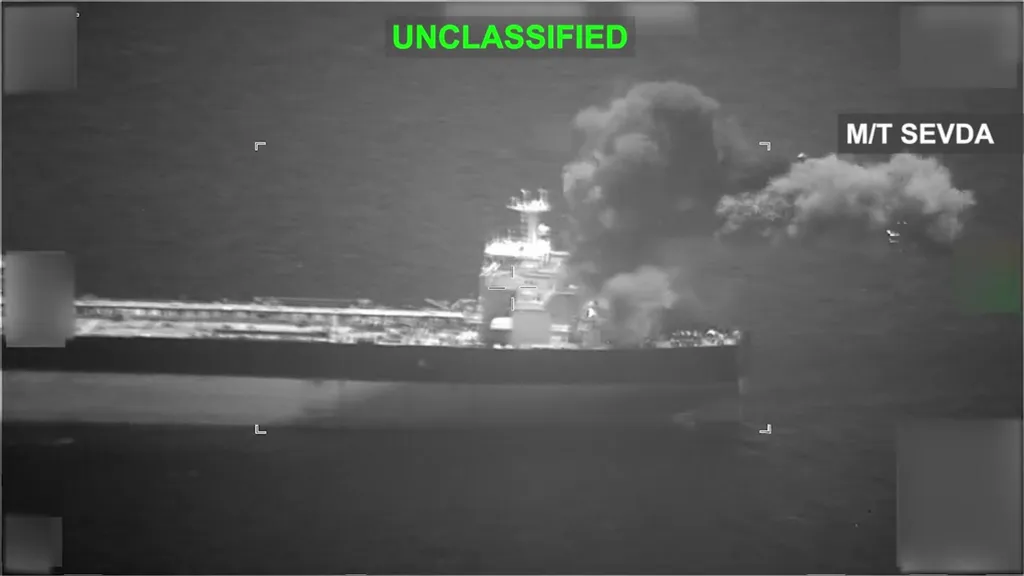 Infrared footage of the M/T Sevda tanker on fire after being struck by US forces.