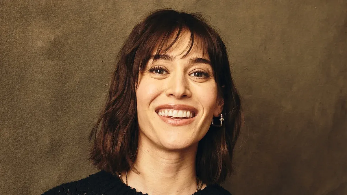 Lizzy Caplan to Star in Noah Hawley’s ‘Far Cry’ FX Anthology Series