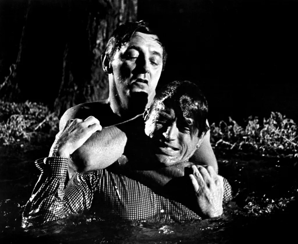 Robert Mitchum strangling Gregory Peck in "Cape Fear" (1962).