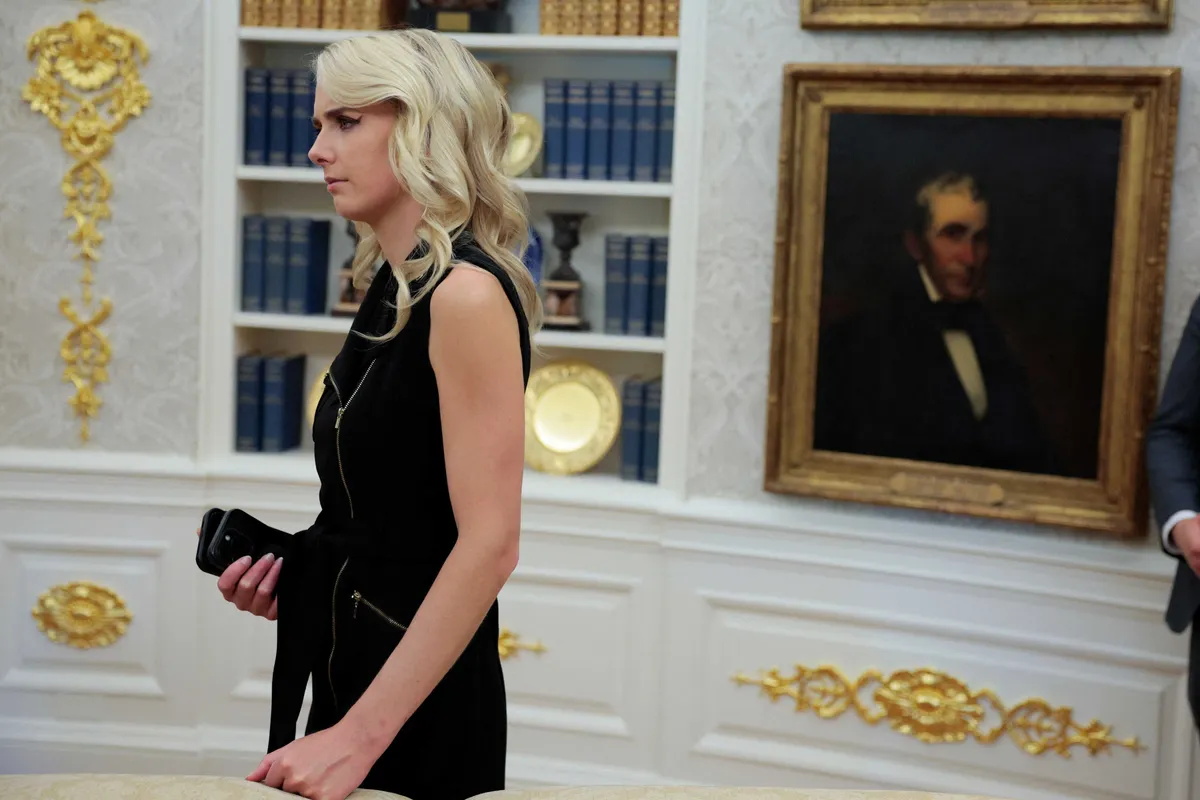 Journalist warns about Trump’s bond with devoted aide: ‘She is fueling his delusions’