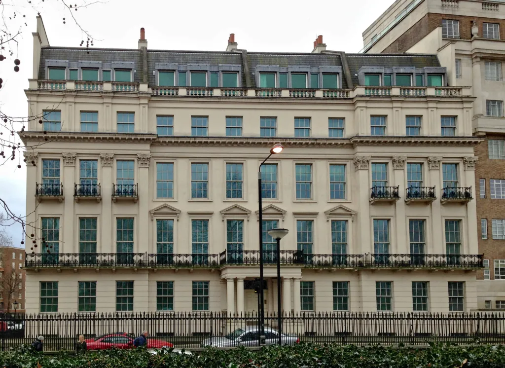 A $280 million London mansion that once belonged to a Lebanese prime minister and a Chinese property tycoon sits completely empty in Knightsbridge, its 45 rooms and gold-leafed wastepaper bins untouched.