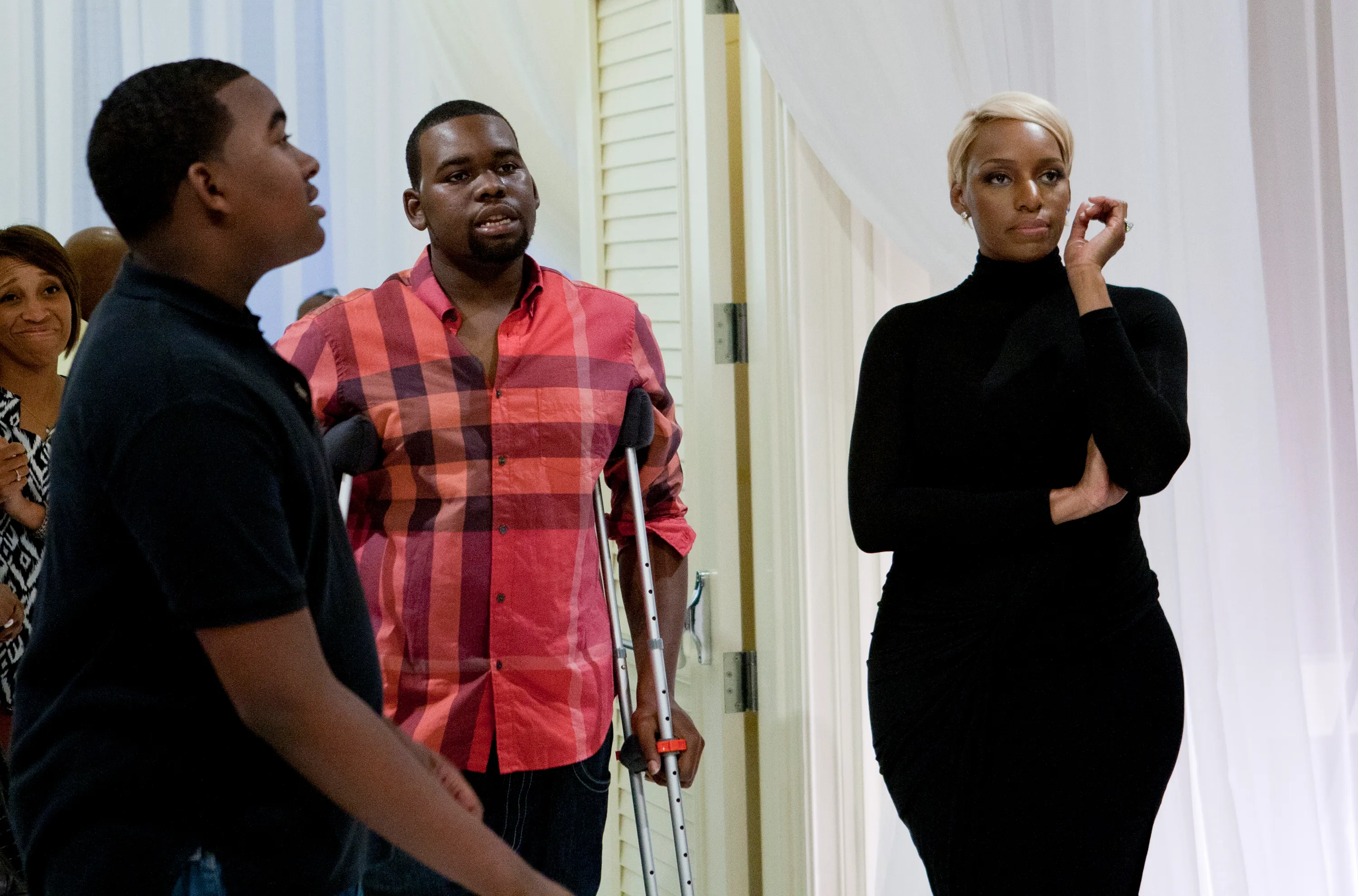 "Rehearsal Dinner" -- Pictured: (l-r) Sons Brentt Leakes, Bryson Bryant, NeNe Leakes