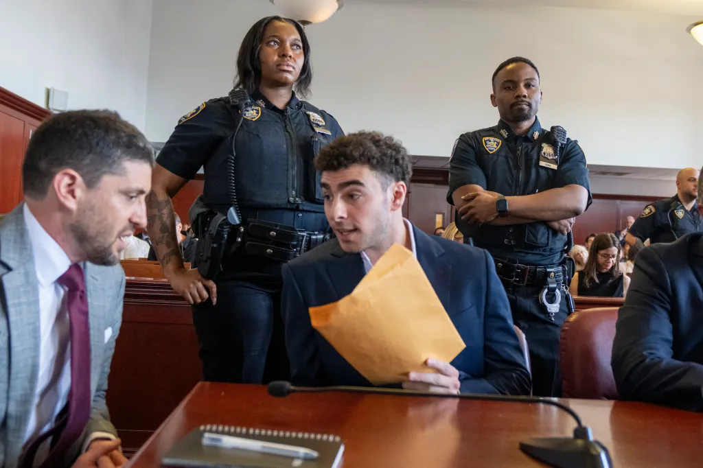 Luigi Mangione, accused of killing UnitedHealthcare CEO Brian Thompson, appears in court.