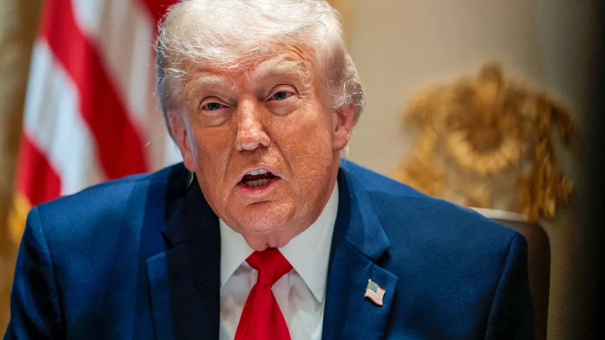‘Incompetent’ Trump in dire straits as ‘bread and circuses’ routine backfires: author
