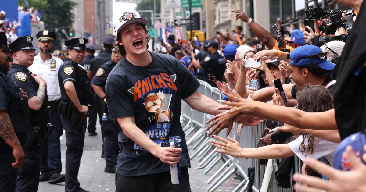 Knicks’ Tyler Kolek stopped by cops during championship parade: ‘I swear I’m on the team bro’