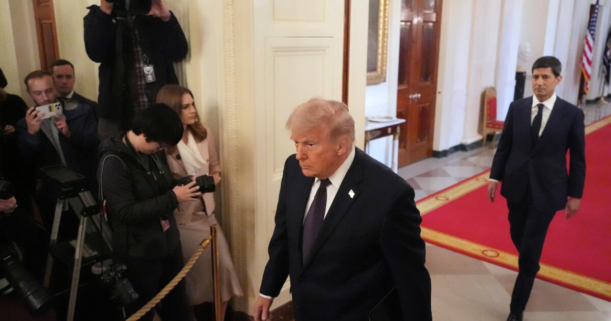 Trump signs an executive order to vet top AI models for national security risks