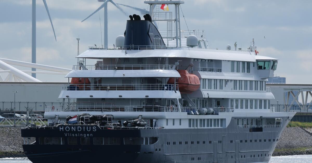 ﻿U.S. puts up $750K to evacuate an American who was aboard hantavirus cruise ship from remote island