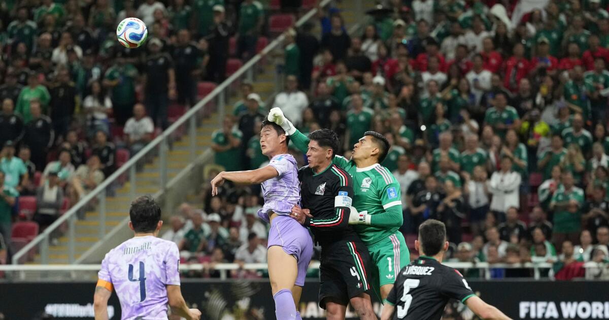 Goalkeeper Raúl Rangel’s elite play and South Korea’s mistake help Mexico advance