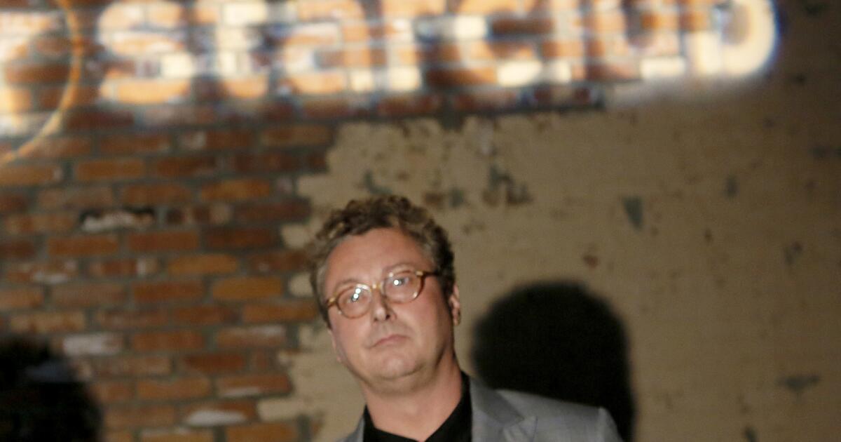 Malibu fraudster fled the U.S. to avoid prison. His girlfriend faces jail time for helping him