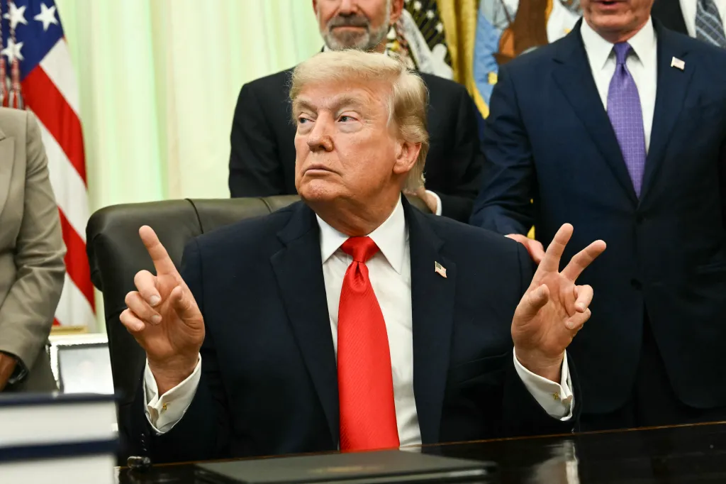 Donald Trump speaks in the Oval Office.