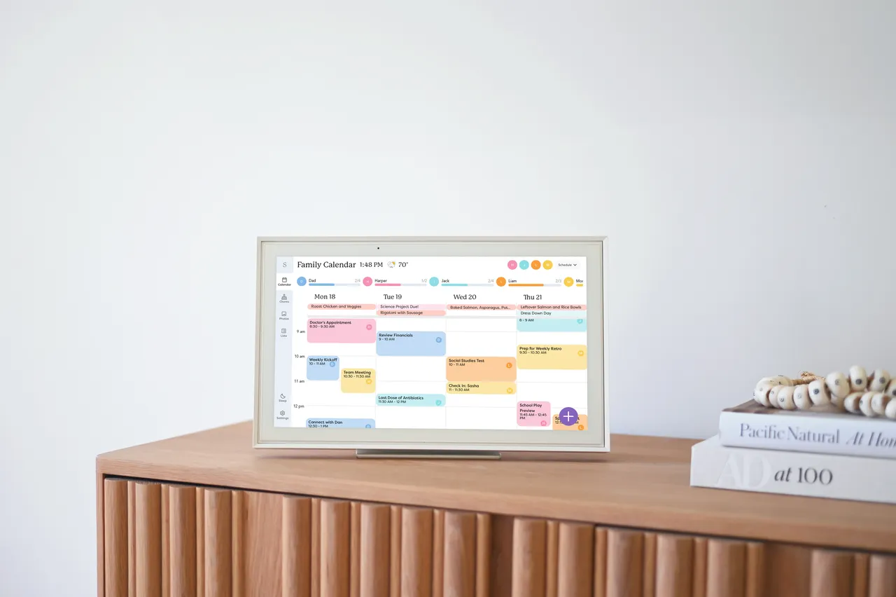 Skylight’s Touchscreen Calendar Got my Whole Family on the Same Page