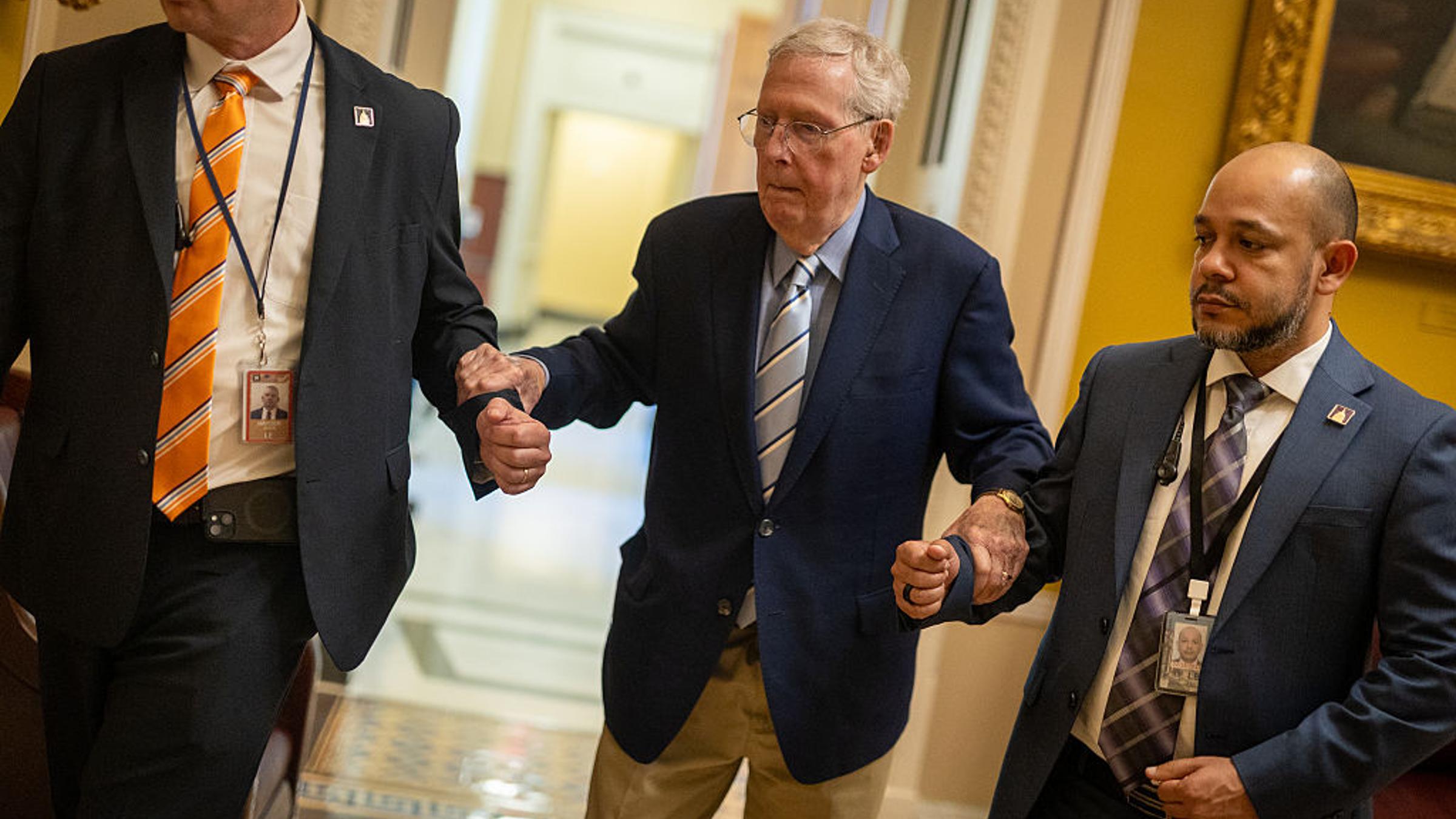 Kentucky Governor Urges McConnell to Address His Health and Fitness for Office