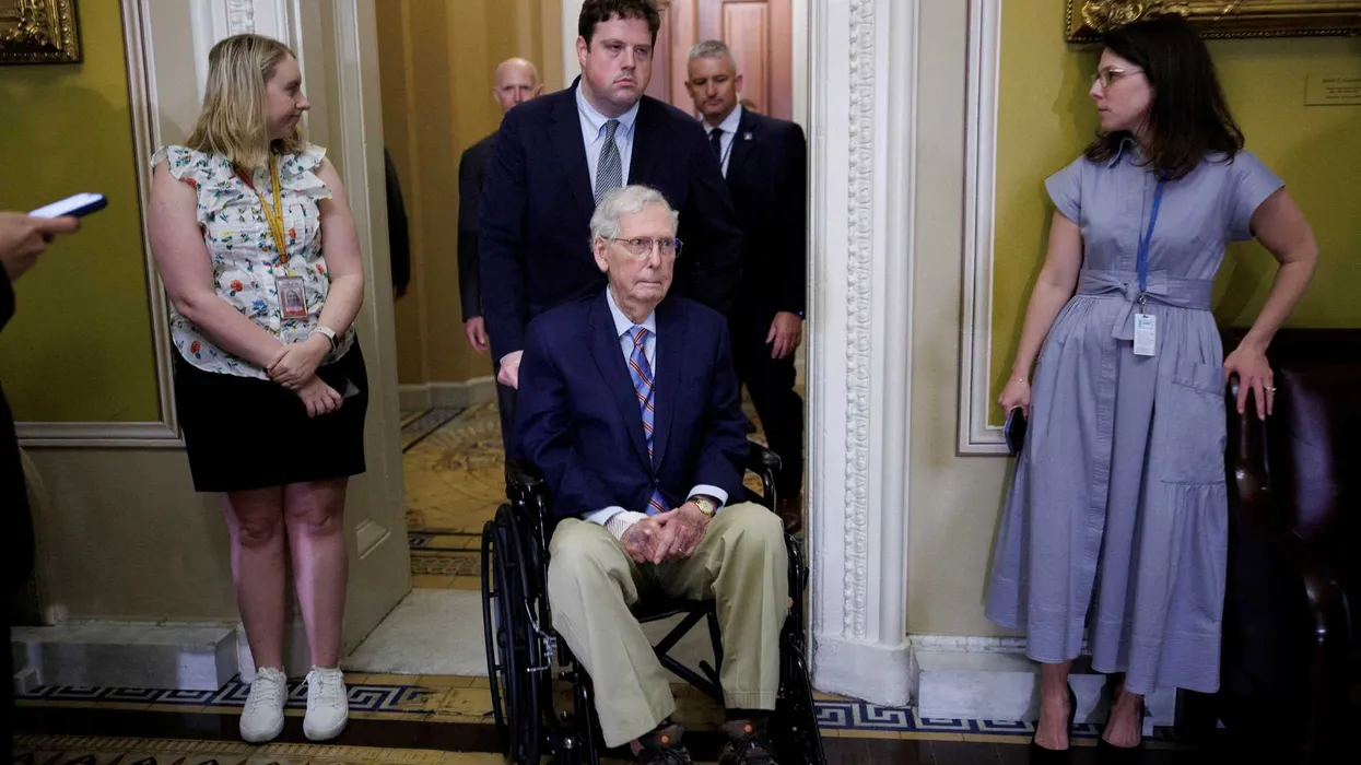 Jaws drop as Mitch McConnell’s neighbors spill new details on hospitalized GOP leader