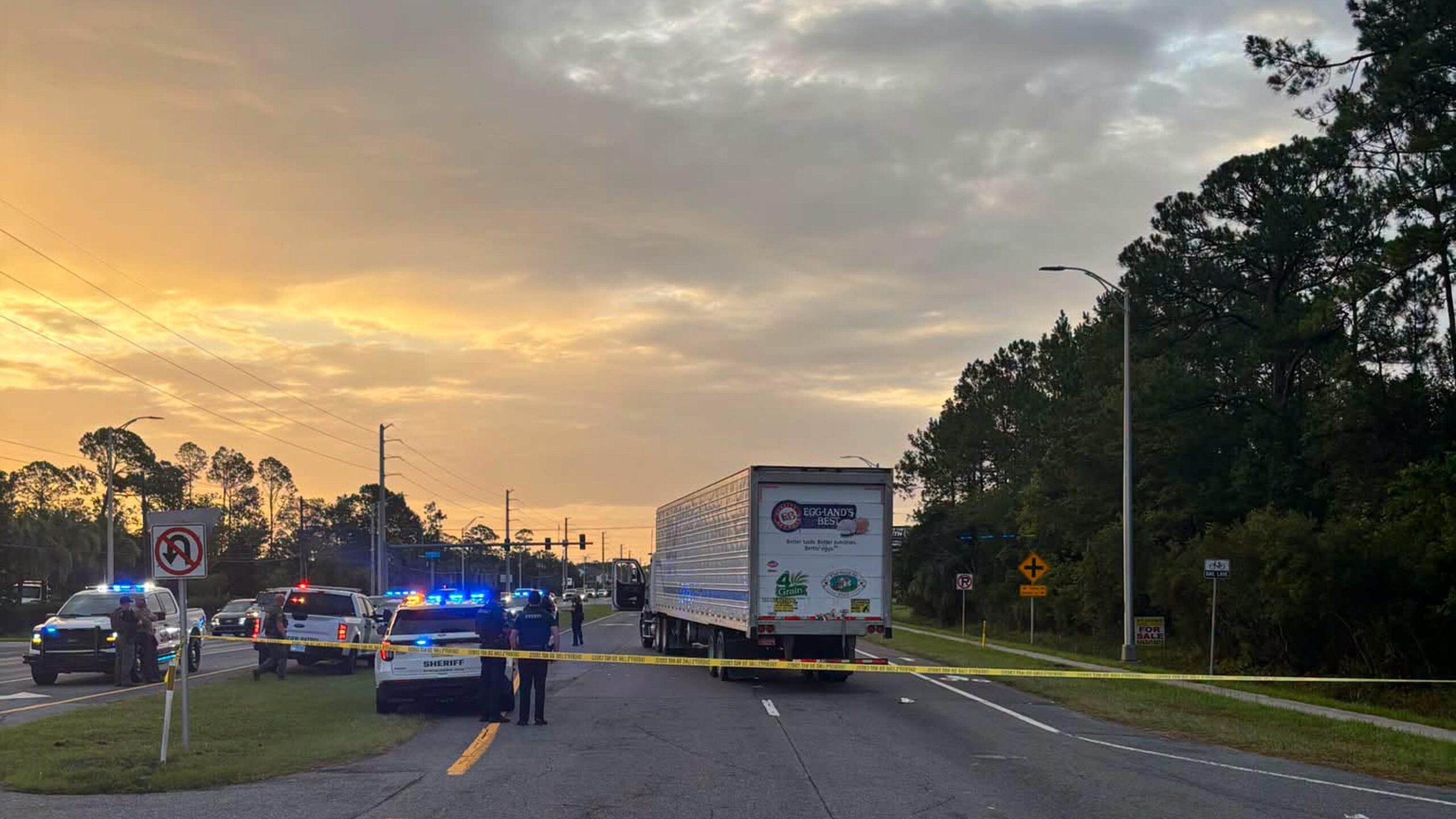 Man Killed by Vehicle While Fleeing ‘Encounter’ With Federal Immigration Officers in Florida, Official Says