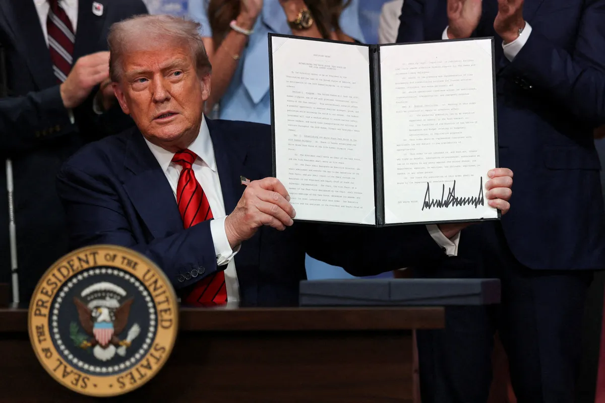 White House advisers scramble to derail Trump’s ‘barrage’ of new tariffs: report
