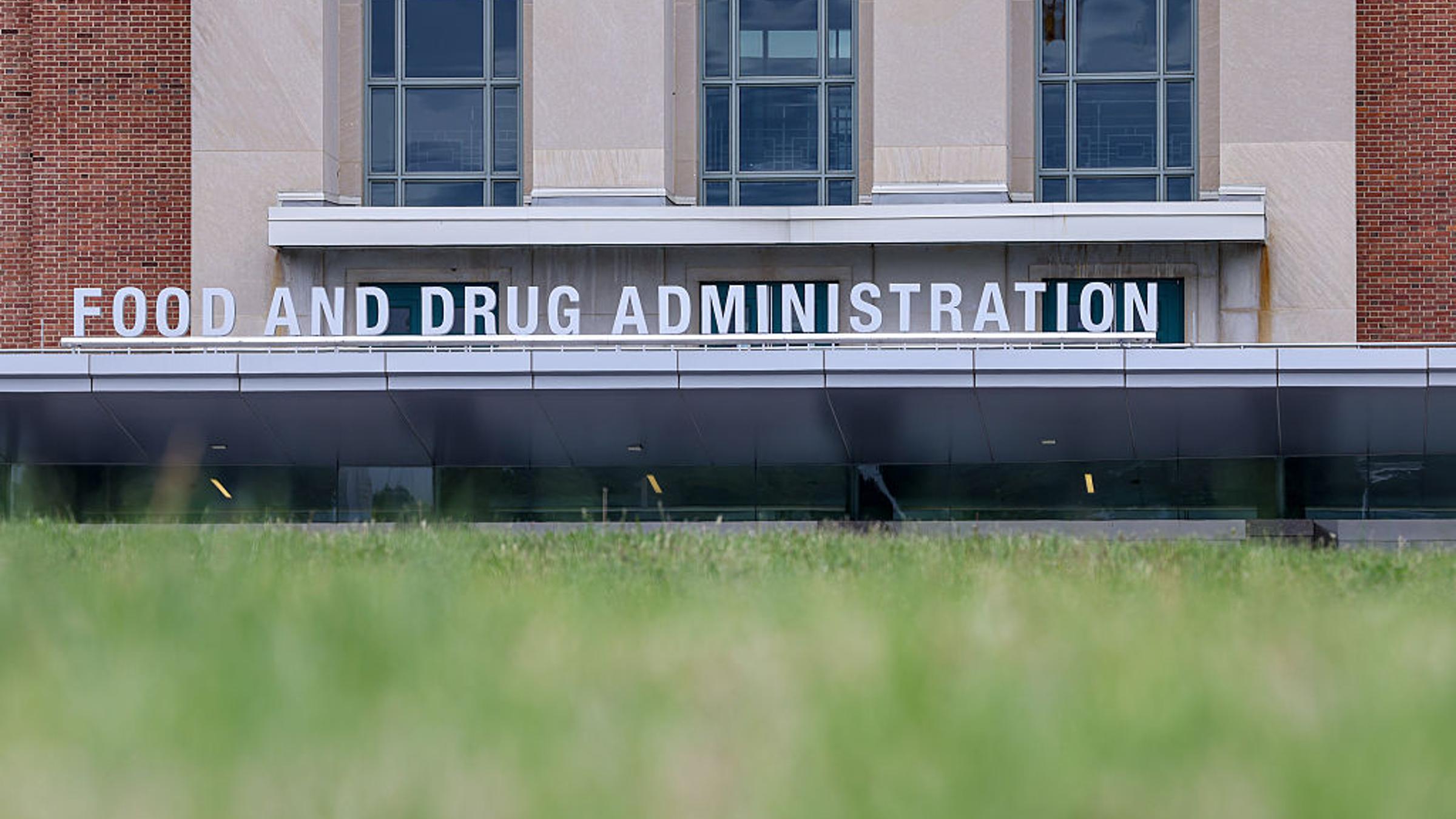 An FDA Committee Just Voted in Favor of Peptides—Despite the Agency’s Opposition