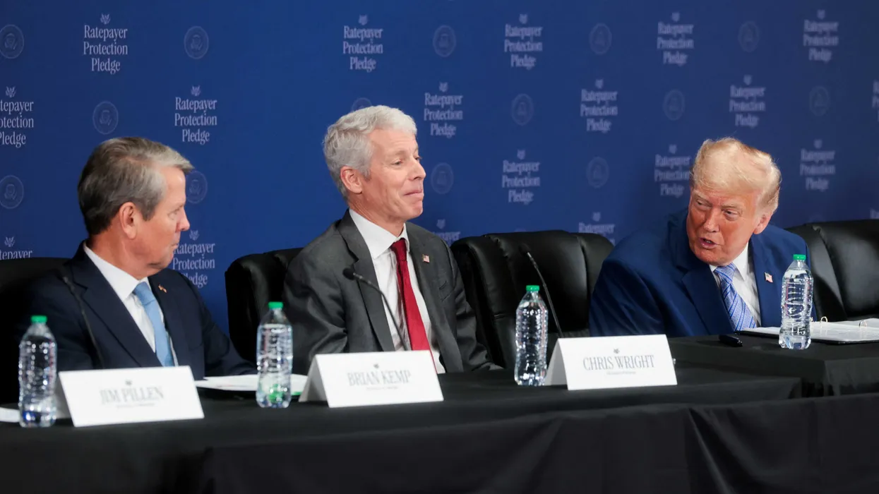 ‘Read the room’: Trump skewered after telling everyone to stop resisting ‘unpopular’ issue