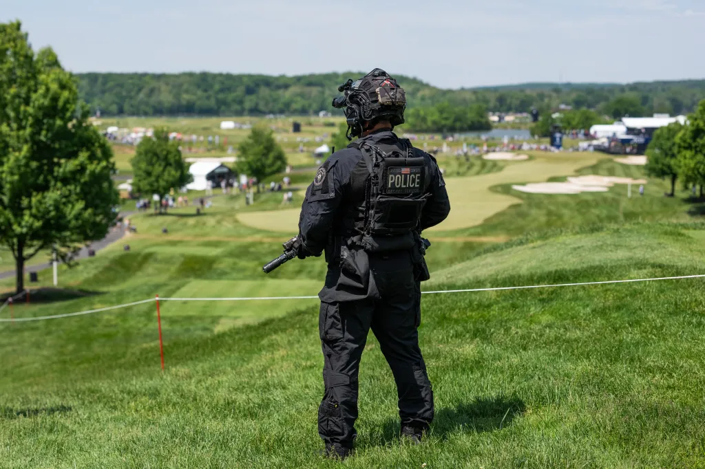 US Secret Service Counterassault Team agent at the LIV Golf Virginia 2026 tournament.