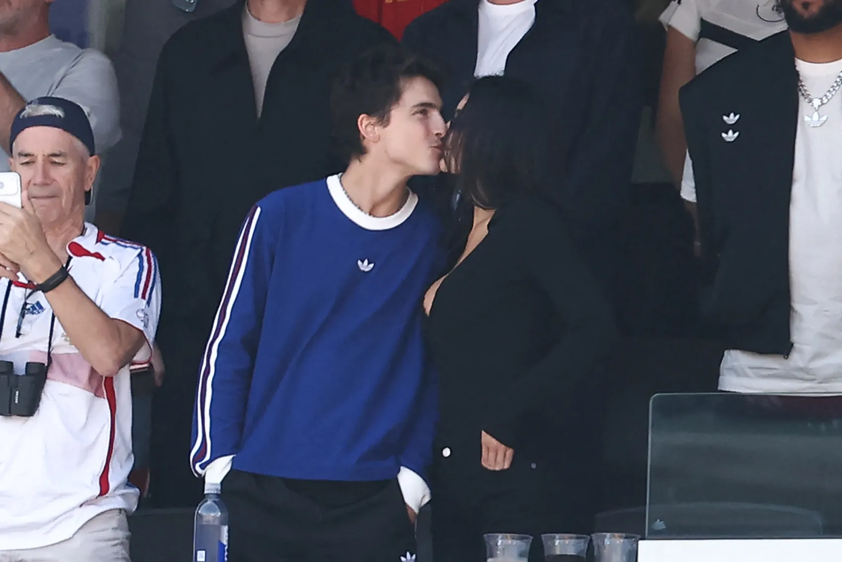 Timothee Chalamet kisses Kylie Jenner at the 2026 World Cup Final.