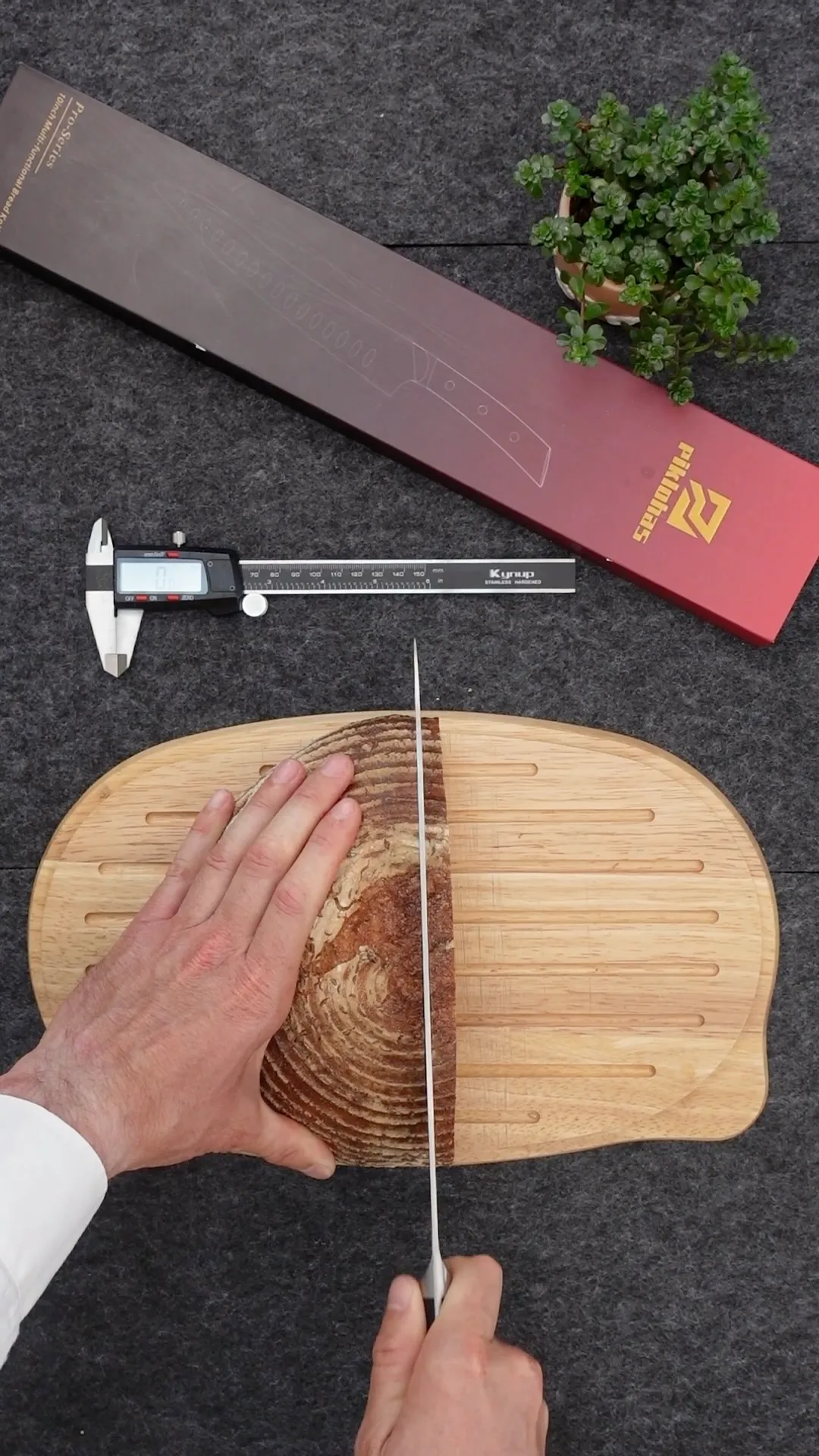 This German Man Is on a Quest to Cut the Perfect Slice of Bread