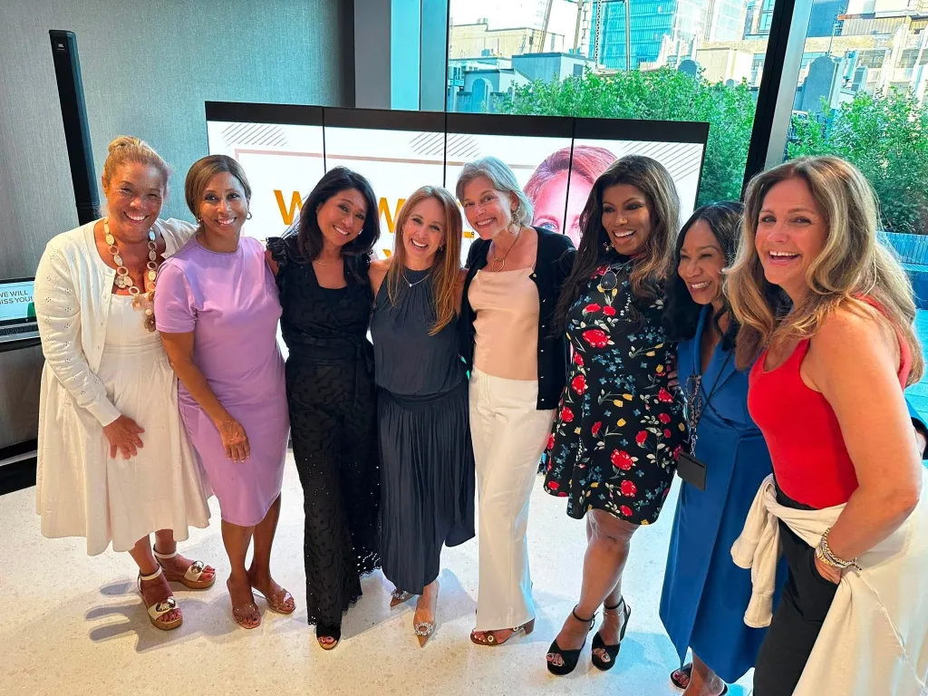 WABC-TV colleagues had a warm send-off for Glassberg last week.