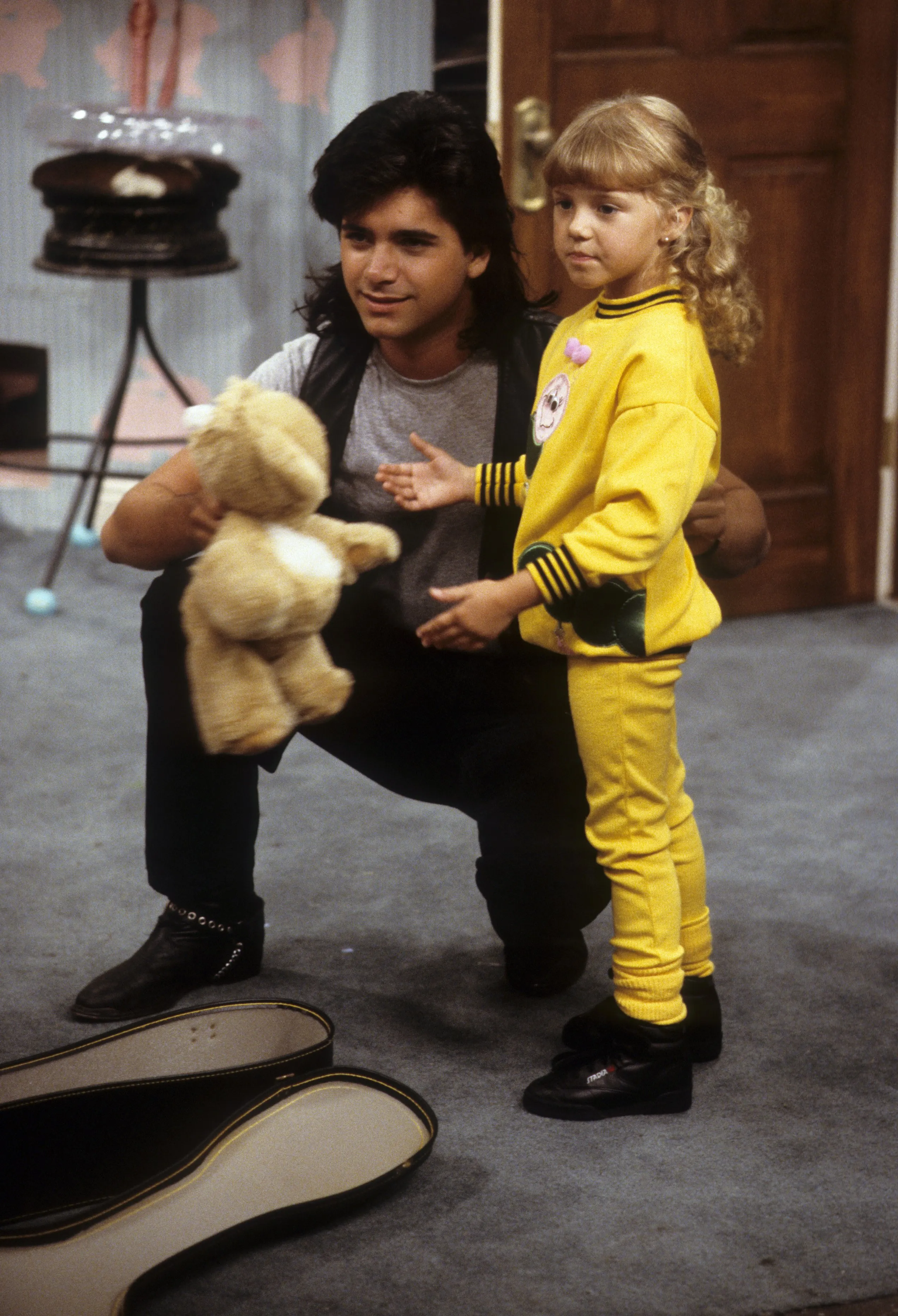 John Stamos and Jodie Sweetin on the set of "Full House"