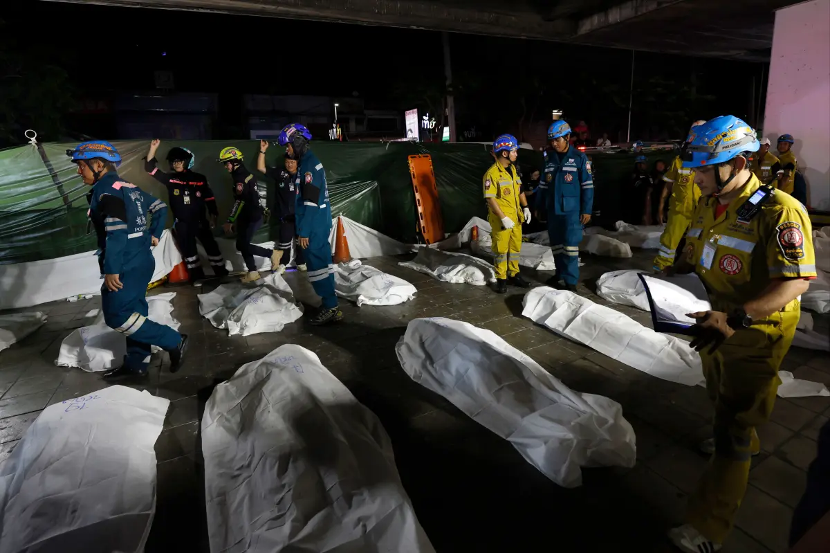 Death toll from Bangkok bar fire rises to 32 as 2 more die in hospital