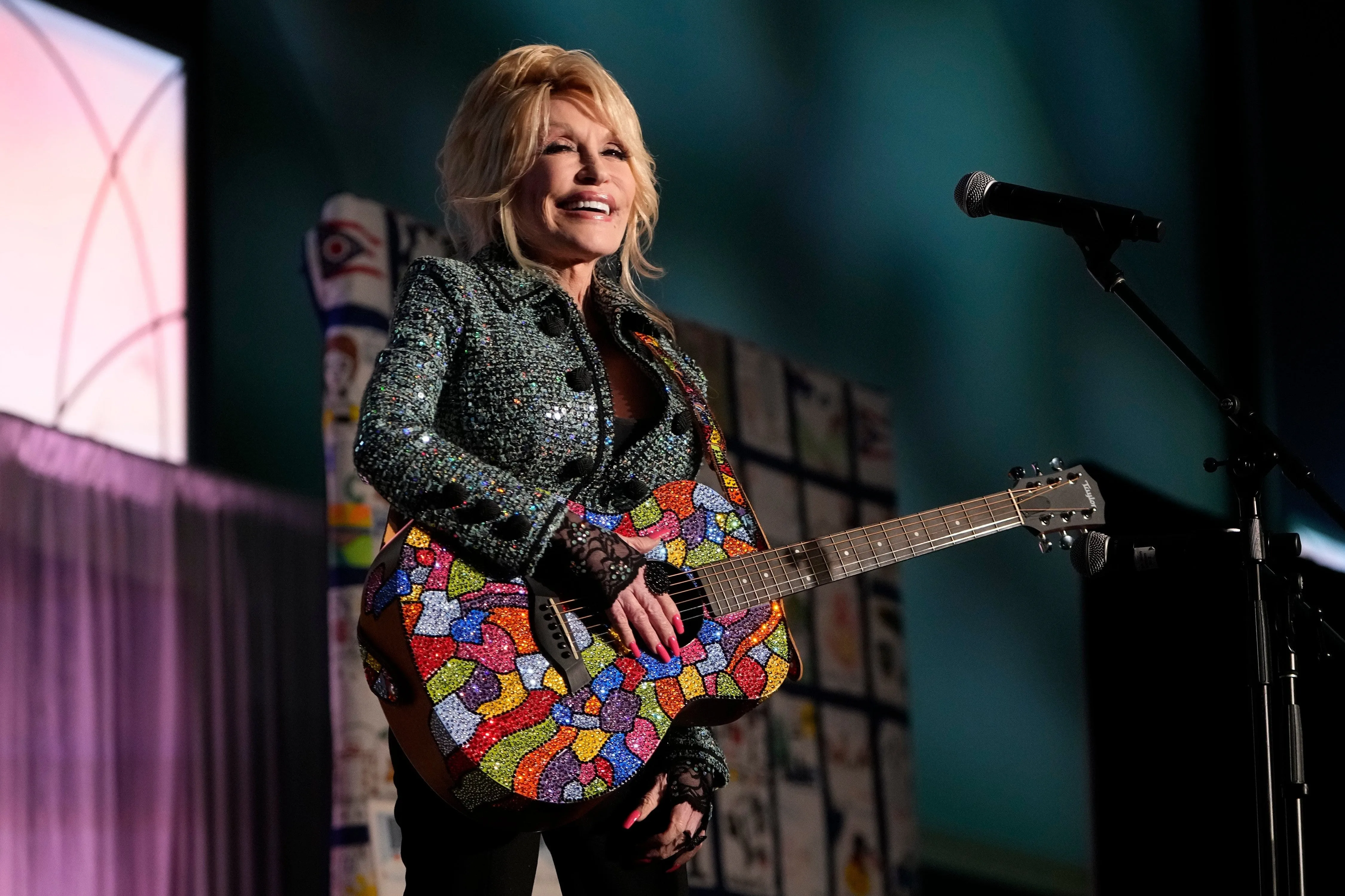 Dolly Parton sings during Ohio First Lady Fran DeWine's luncheon to celebrate the success and raise money for Dolly Partons Imagination Library of Ohio on Aug 9, 2022 in Columbus, Ohio.
