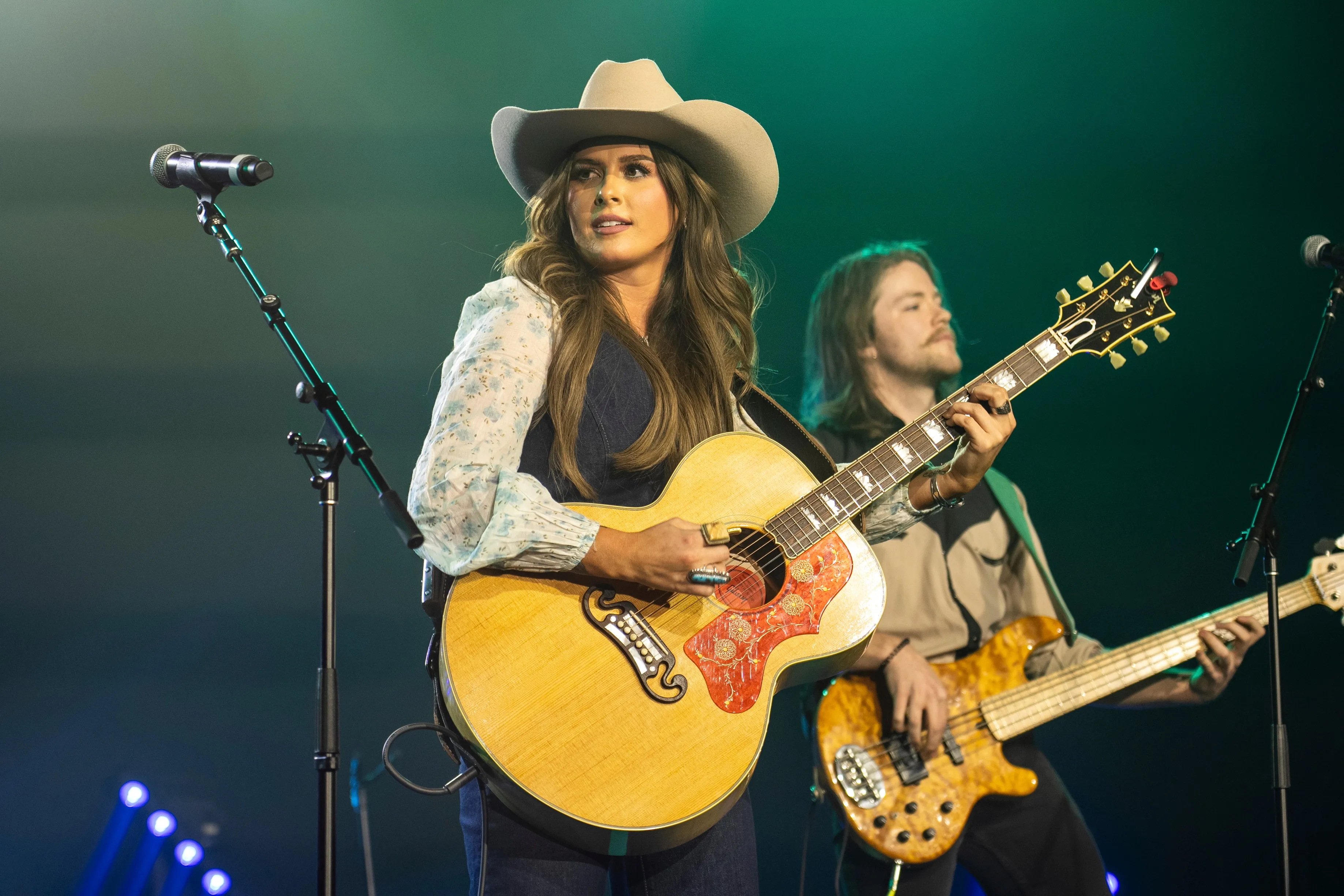Ella Langley performing during Amazon Music Country Heat.
