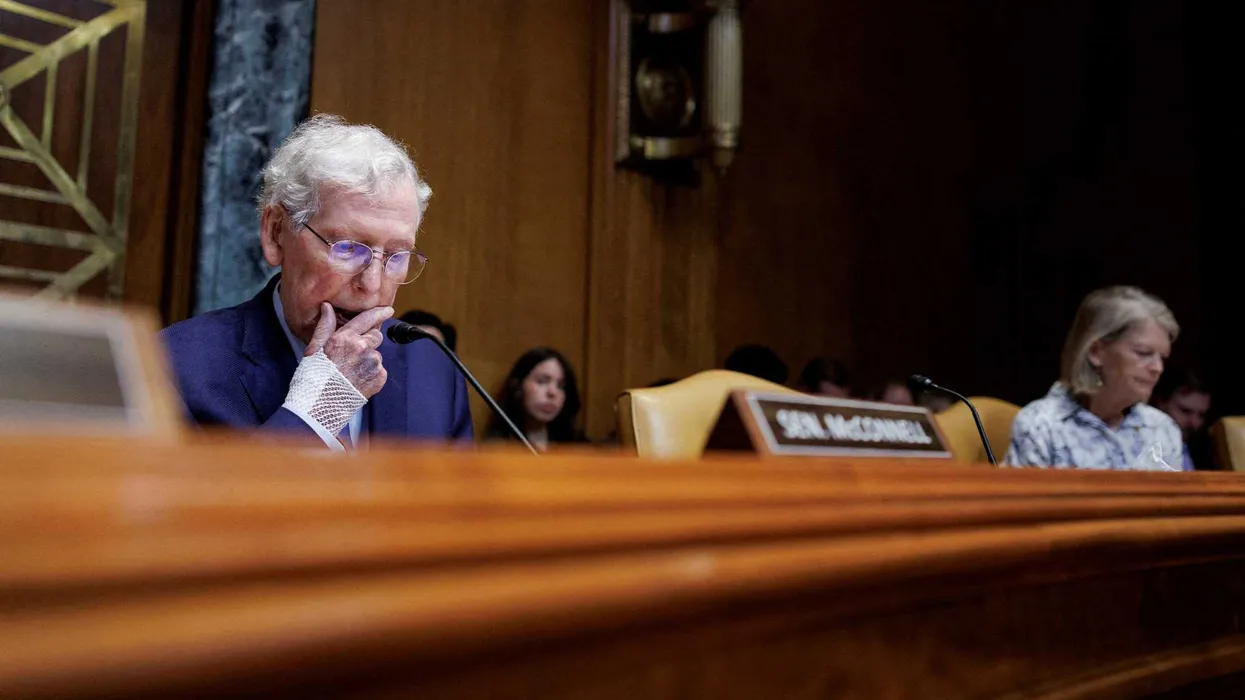 Mitch McConnell’s hospital statement raises concerns for CNN analyst