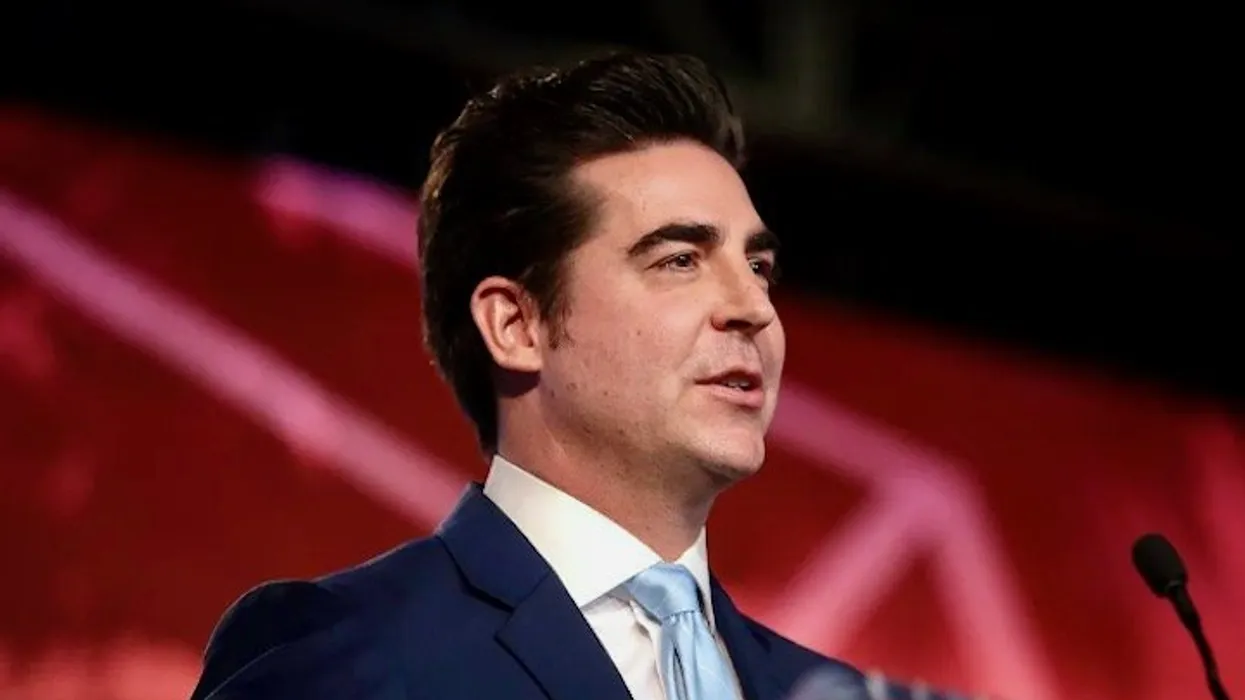 Jesse Watters ‘visibly’ tenses as co-host taunts him over fist fight he lost: journalists
