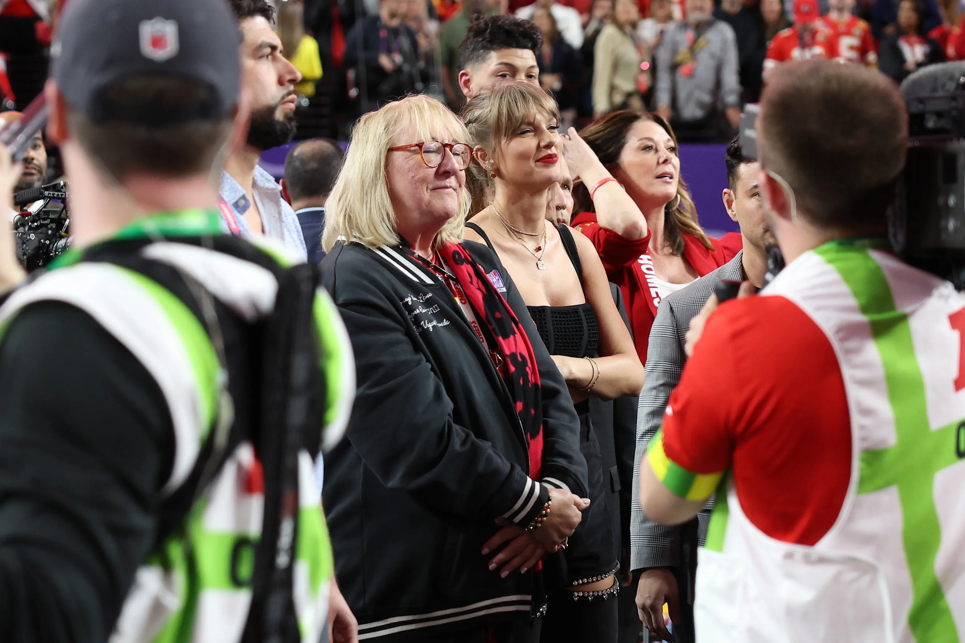 Donna Kelce and Taylor Swift watching the Super Bowl.