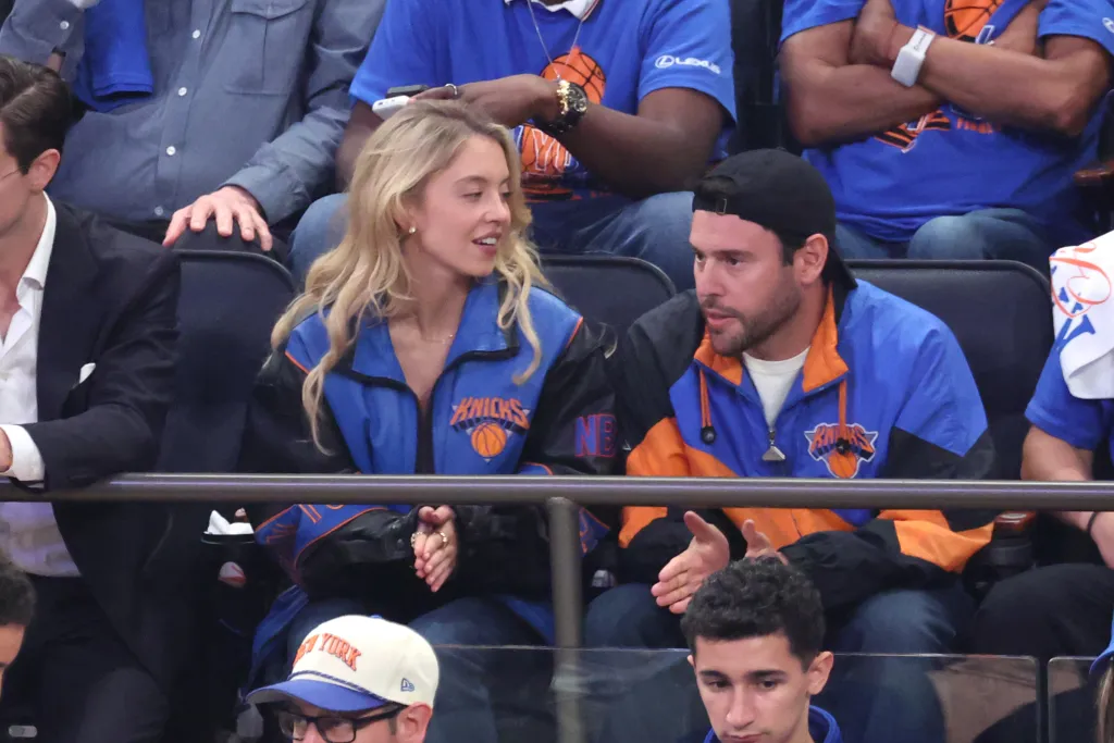 Actress Sydney Sweeney and Scooter Braun in the stands at Madison Square Garden.