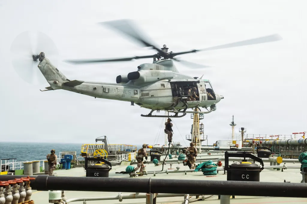 US Marines from the 11th Marine Expeditionary Unit conduct a verification boarding aboard M/T Wen Yao in the Gulf of Oman via helicopter.