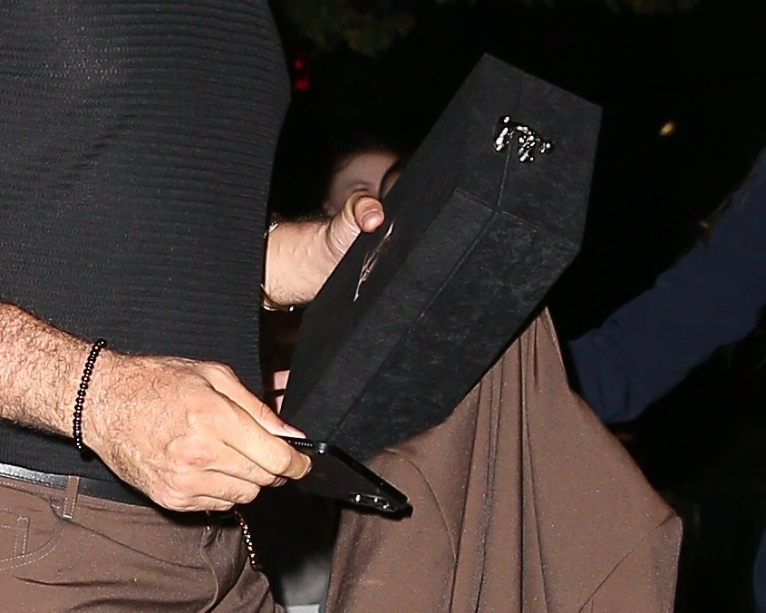 Travis Kelce Taylor Swift rehearsal dinner box
