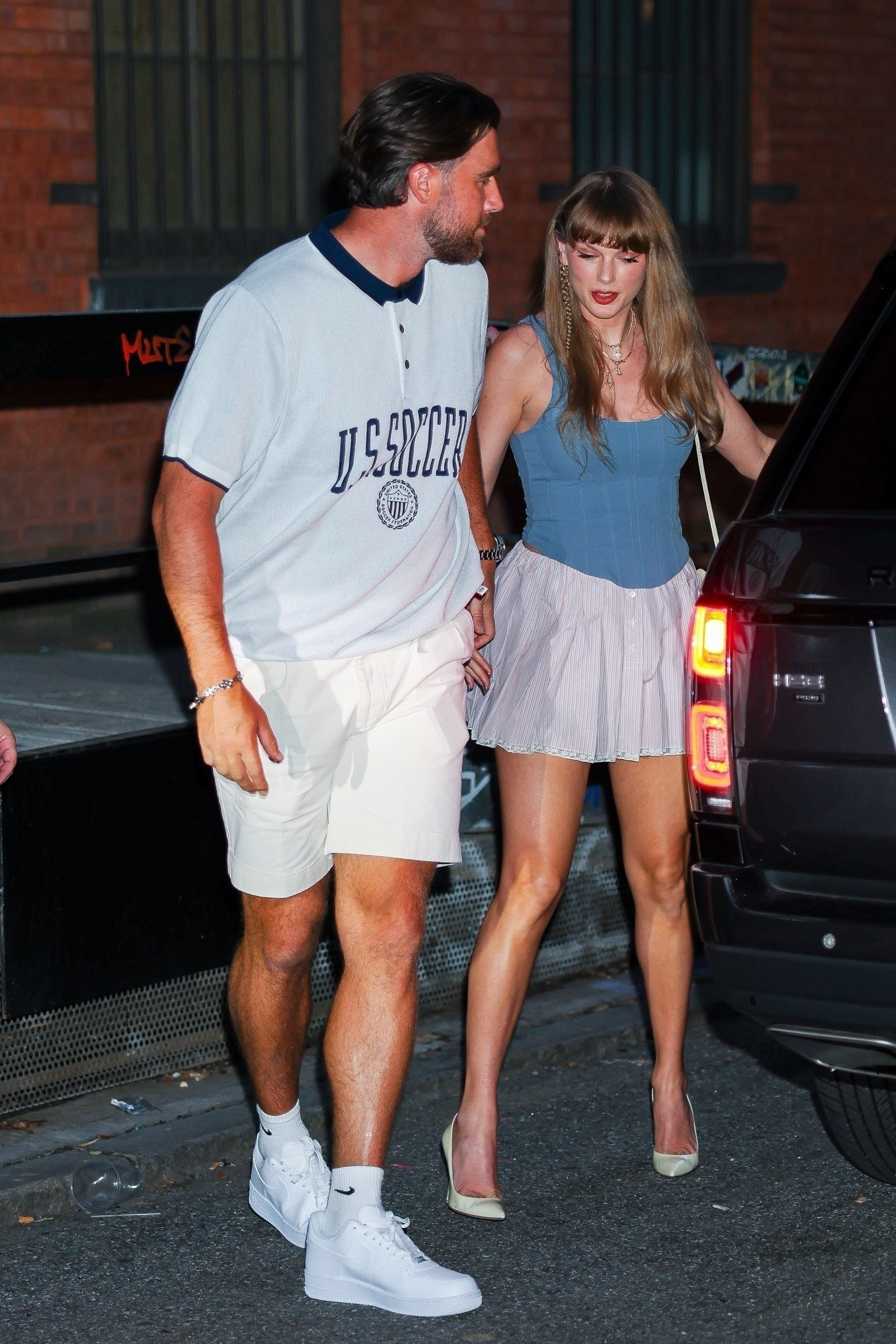 Taylor Swift and Travis Kelce arriving at Torrisi restaurant for a dinner date.
