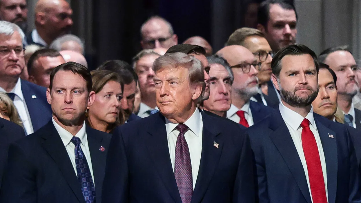 Critics rag on Trump after struggling to toss a Tic Tac into his mouth: ‘Like a magnet’