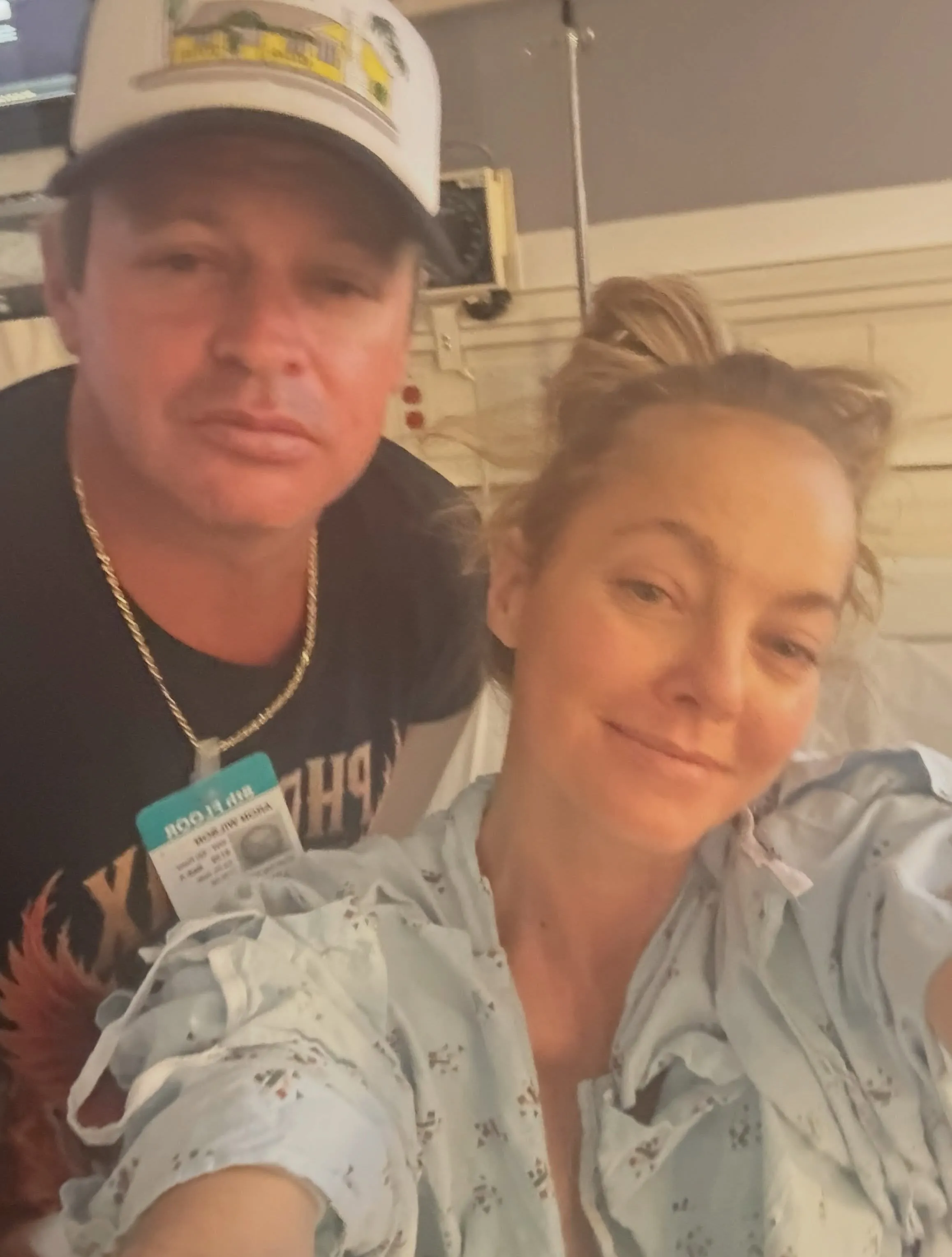 Bijou Phillips post-kidney transplant with her husband, Danny Masterson.