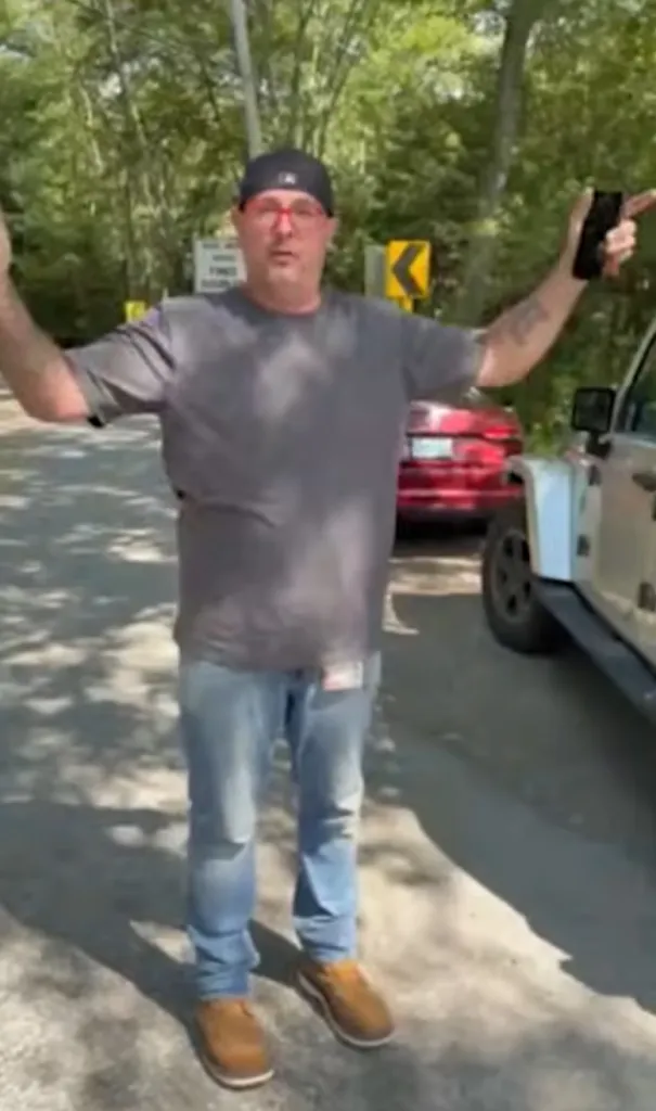 Kevin Klimas describing his Bigfoot sighting in Connecticut.