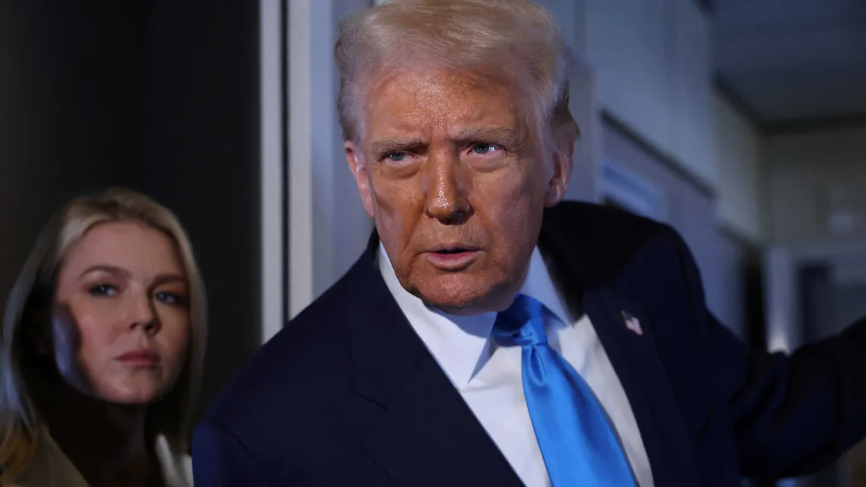 Trump’s ‘twitches and glitches’ alarm expert amid fresh health concerns