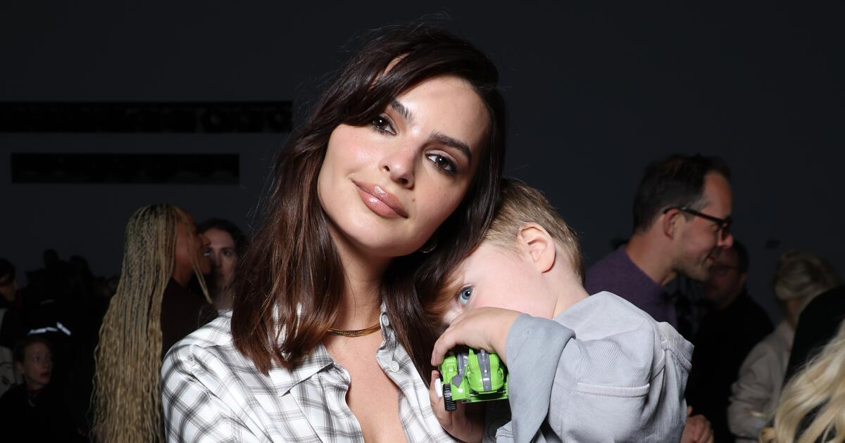 Emily Ratajkowski’s viral essay on sex life as a single mom scores her a seven-figure book deal