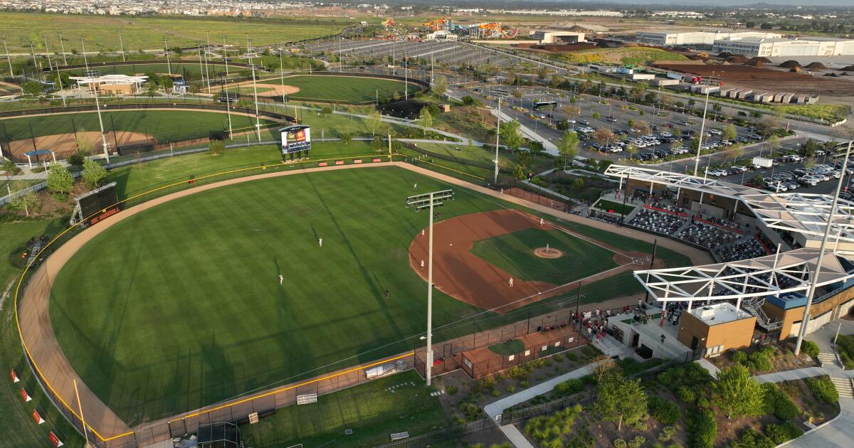 Cultural exchange: In Irvine, a new minor league team with Asian fanfare (and fan fare)