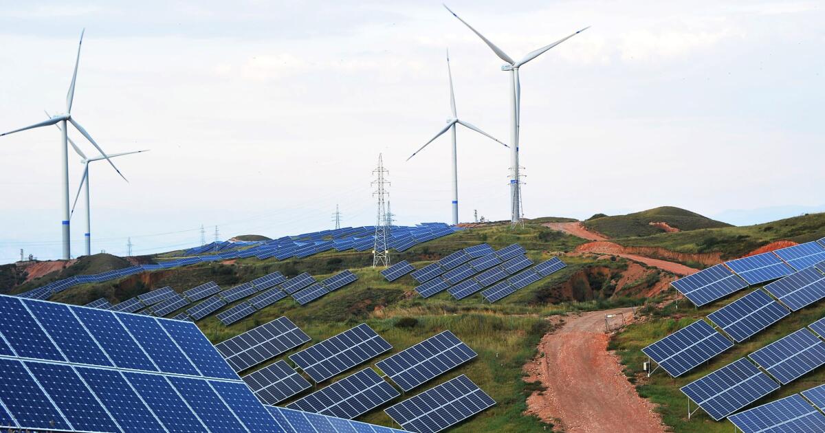 China climate plan pushes renewables in factories, data centers
