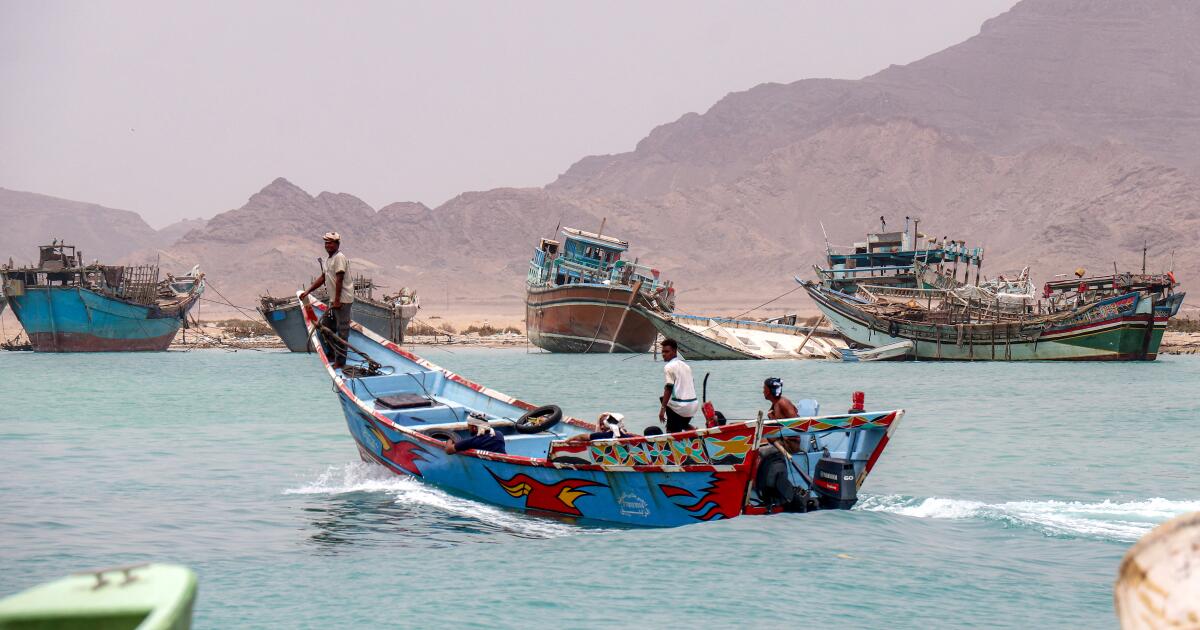 U.S. and Iran pause attacks for a second straight day