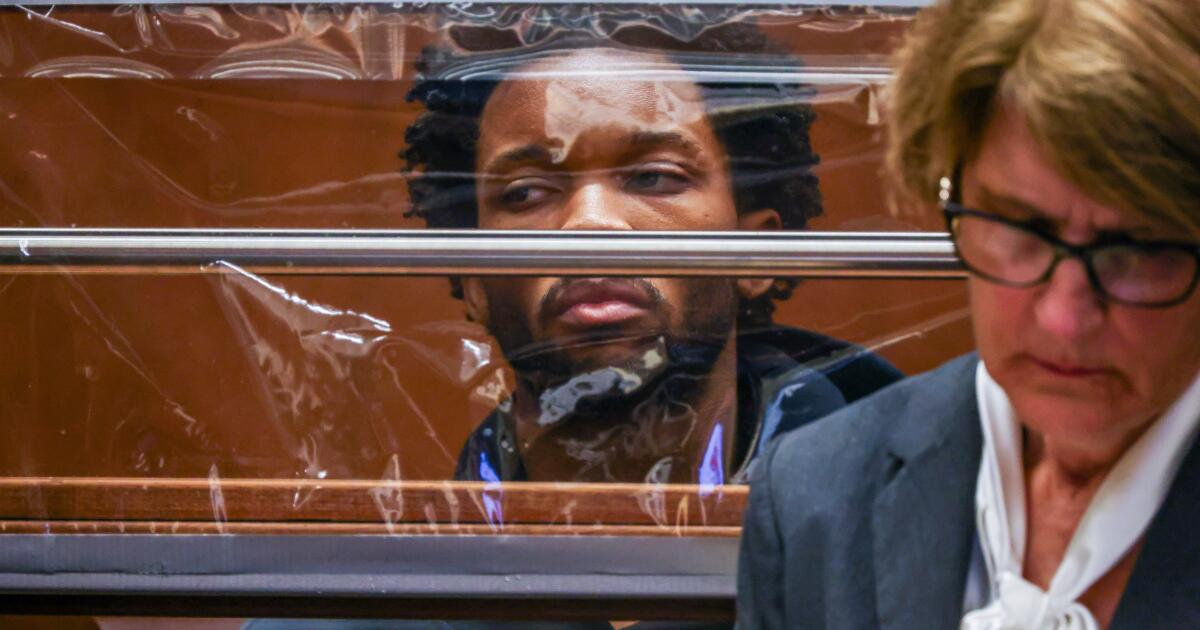 New evidence against singer D4vd in brutal killing of teen set to come to light