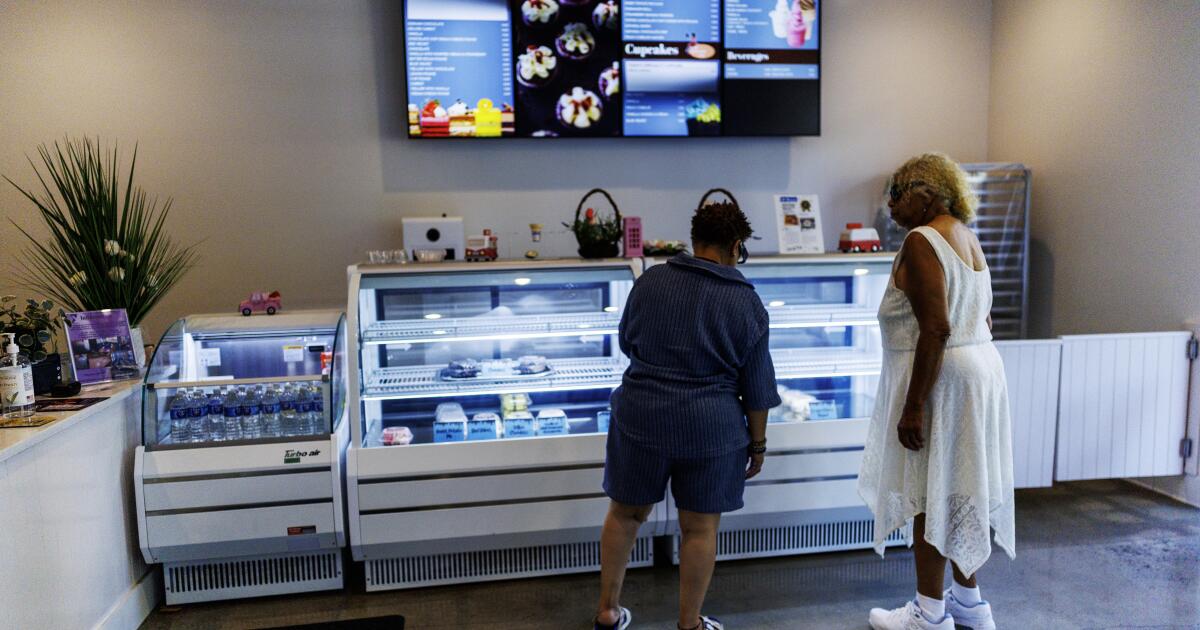 93 degrees at work: Pasadena businesses swelter after copper wire thefts wreck AC units