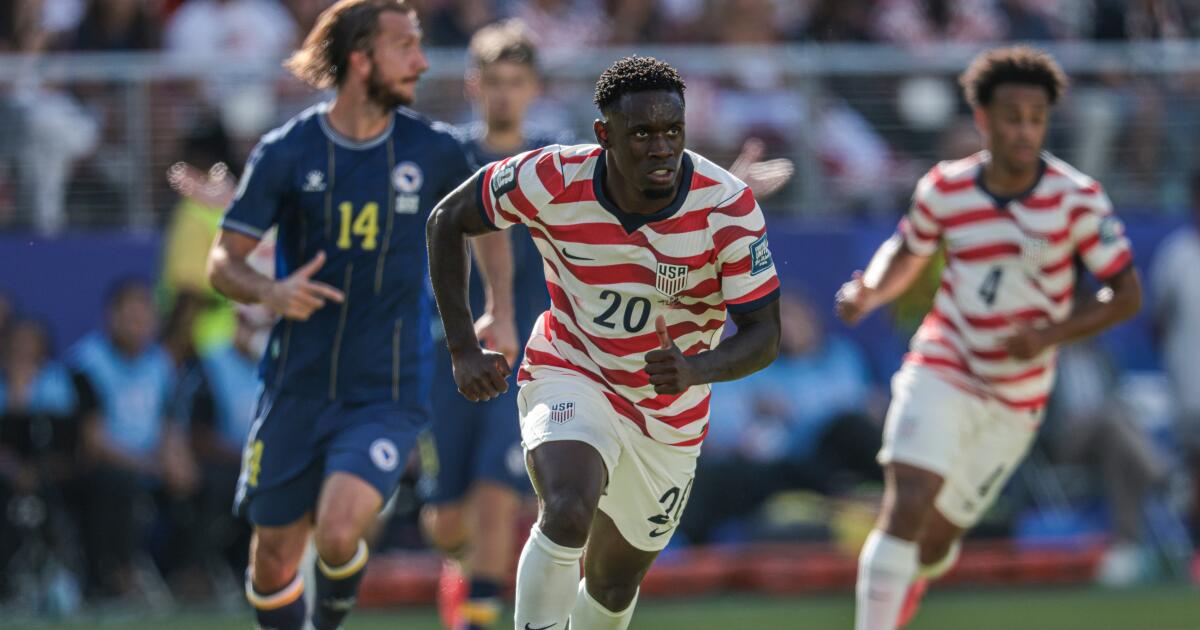 Folarin Balogun urges U.S. to focus on beating Belgium despite red card he calls unjust
